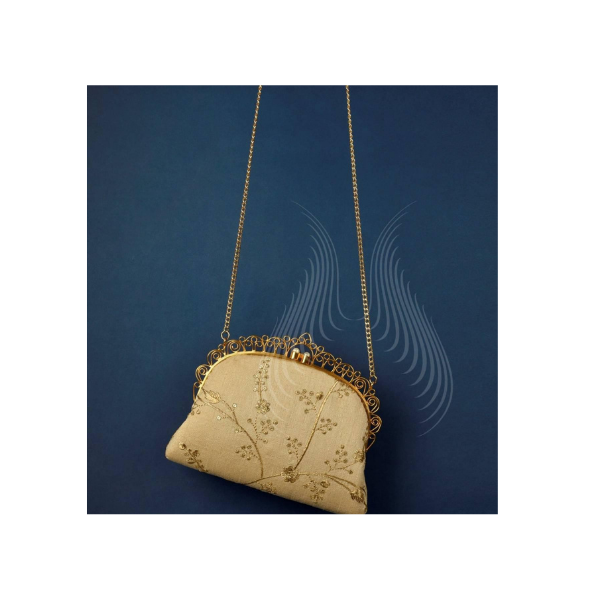 BEIGE LUXE ON FILIGREE FRAME (F8)